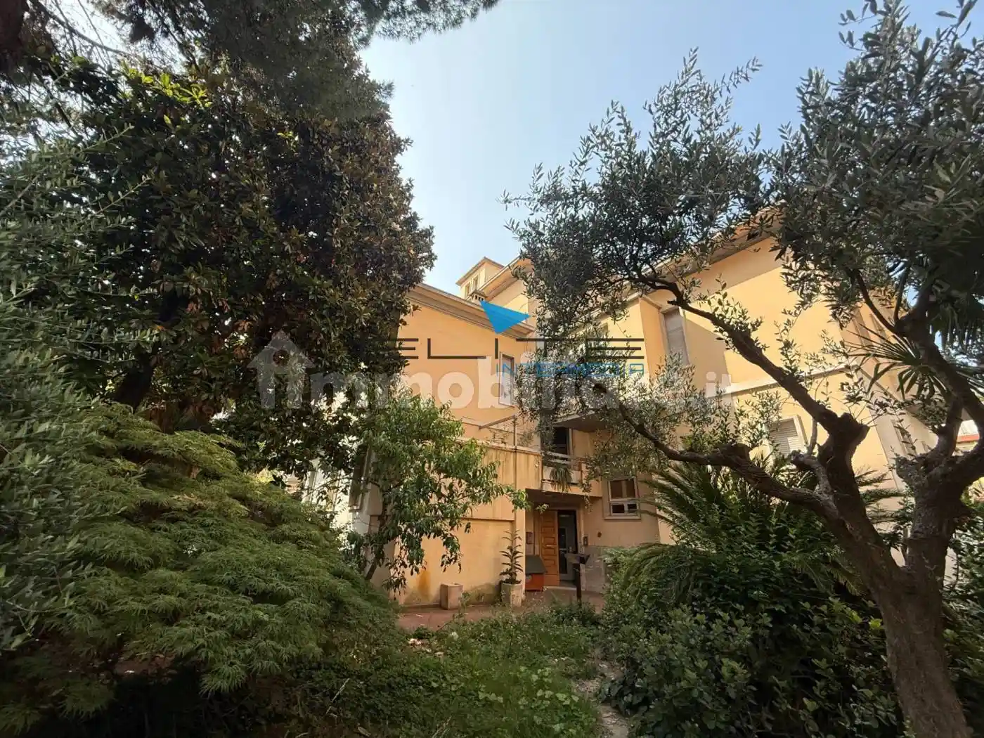 Villa unifamiliare via Umbria 58, Piazza Salotto - Corso Umberto, Pescara - foto 2