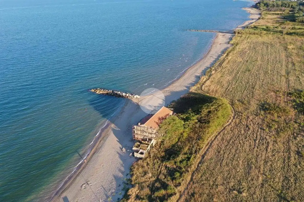 Rustico - Casale in vendita a Roseto degli Abruzzi