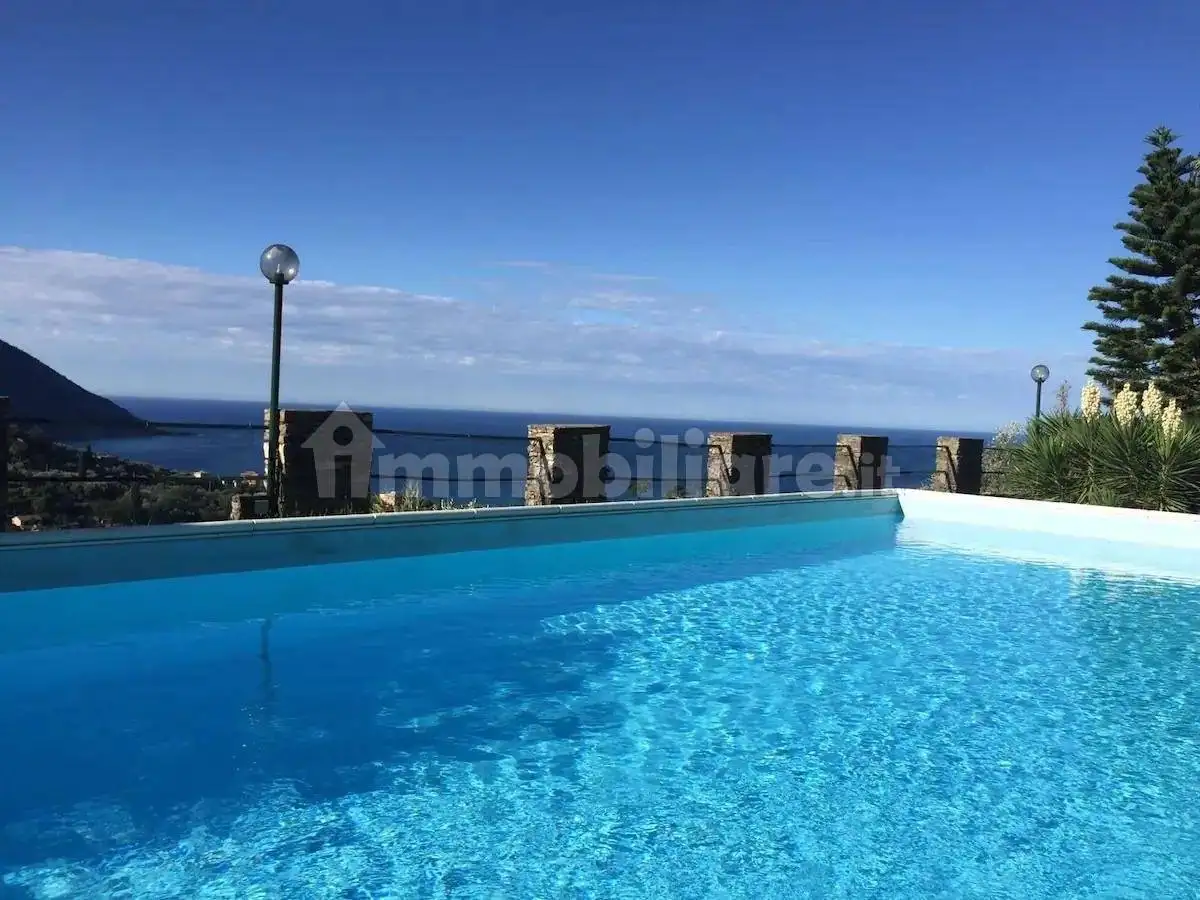 Villa in affitto a Recco