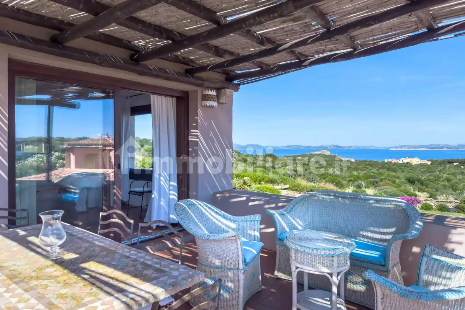 Appartamento in vendita a Arzachena