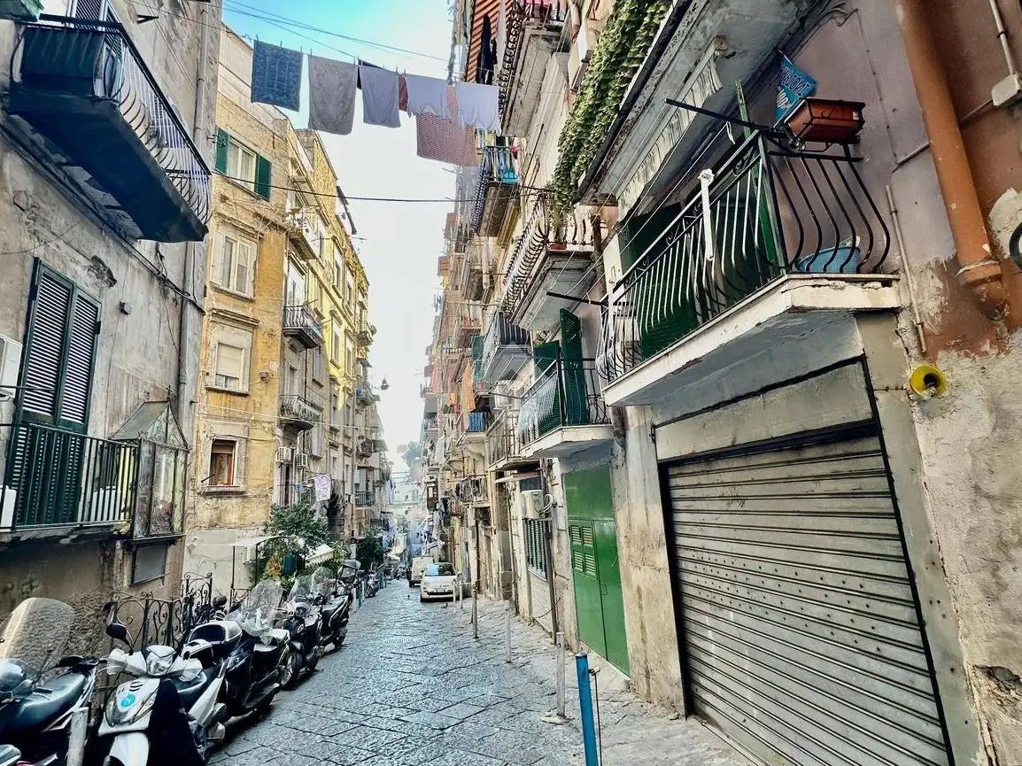 Appartamento in vendita a Napoli