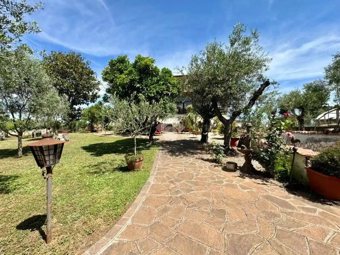 Villa in vendita a Roma