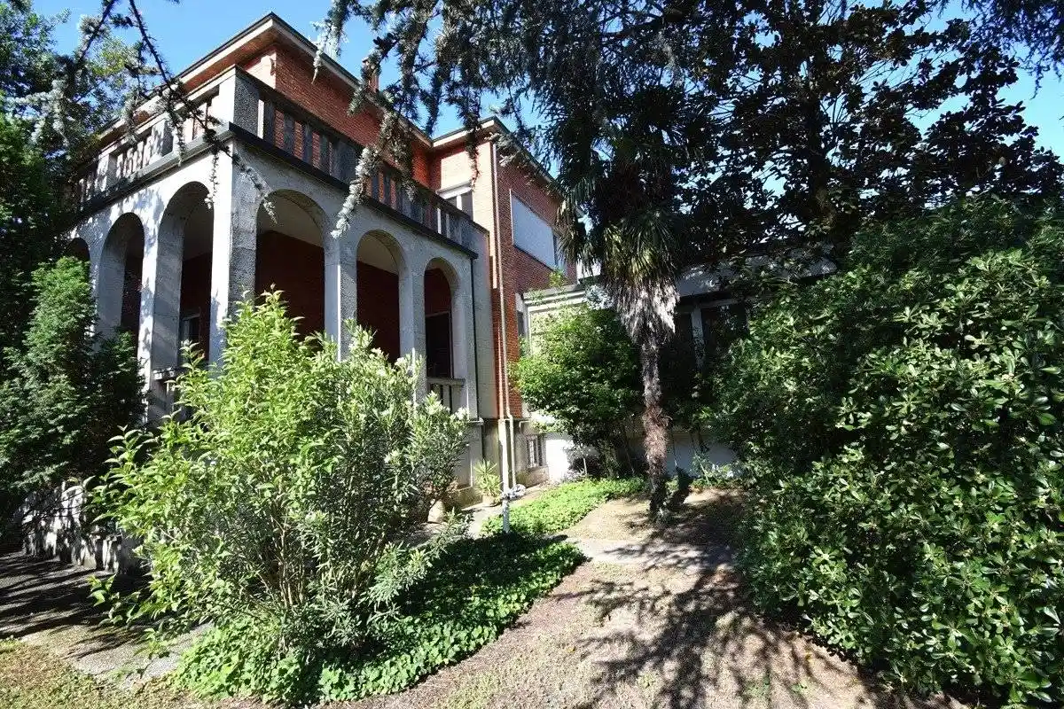Villa in vendita a Russi