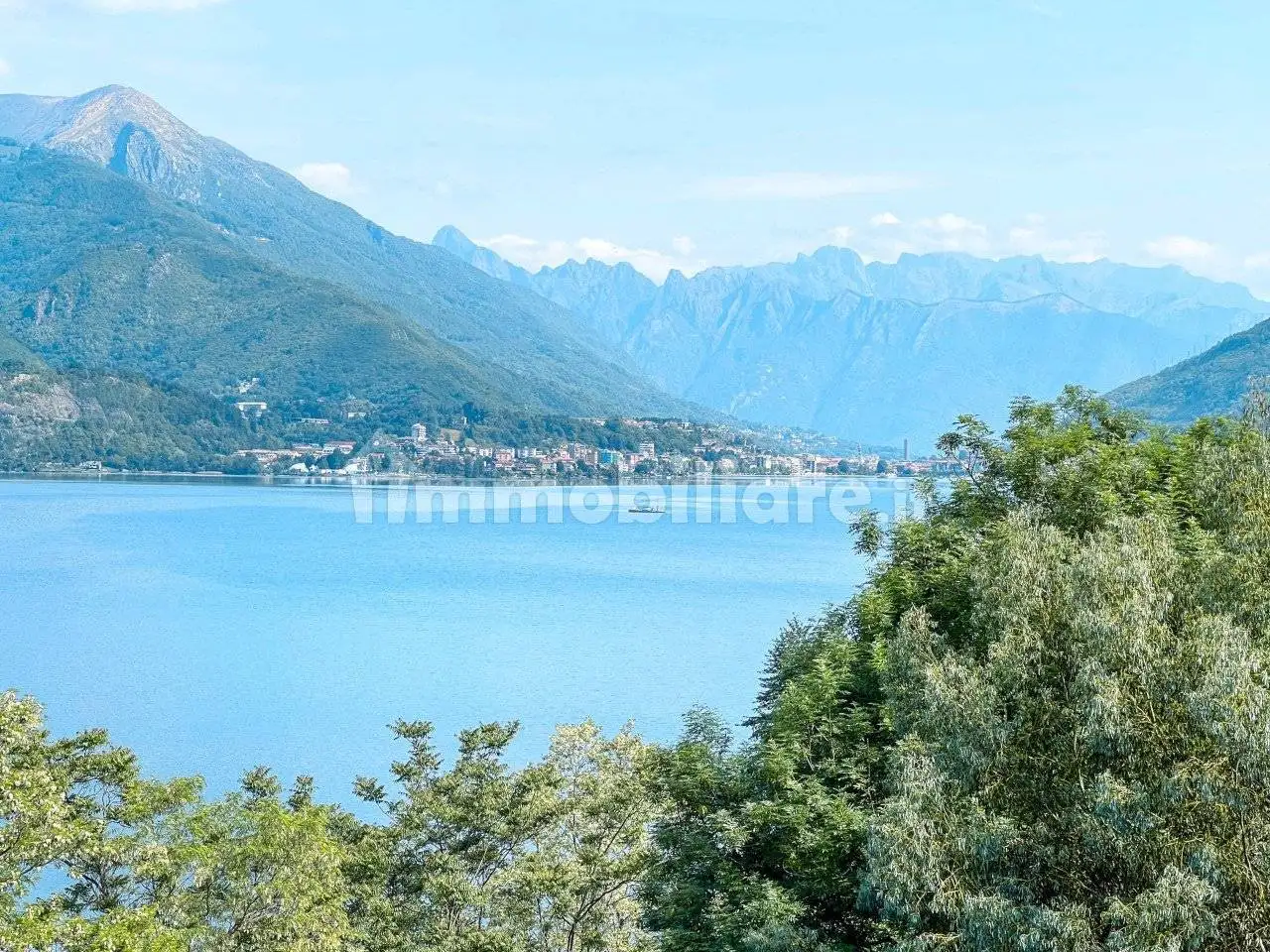 Villa in vendita a Pettenasco