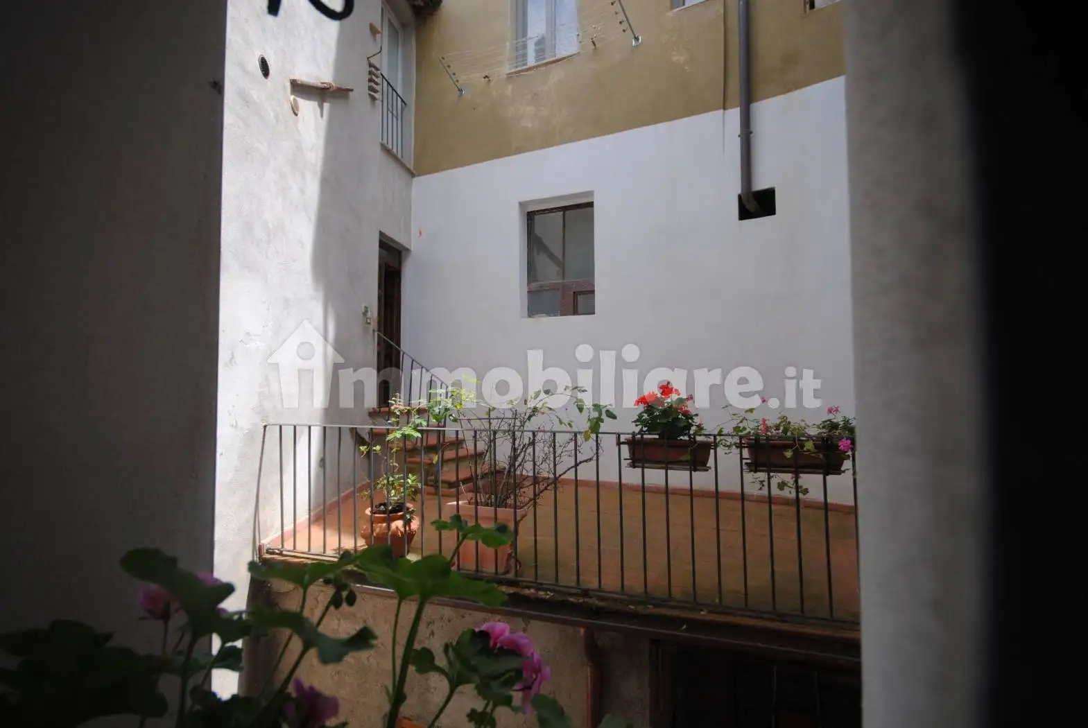 Quadrilocale ottimo stato, su più livelli, Centro Storico, Spoleto - foto 2