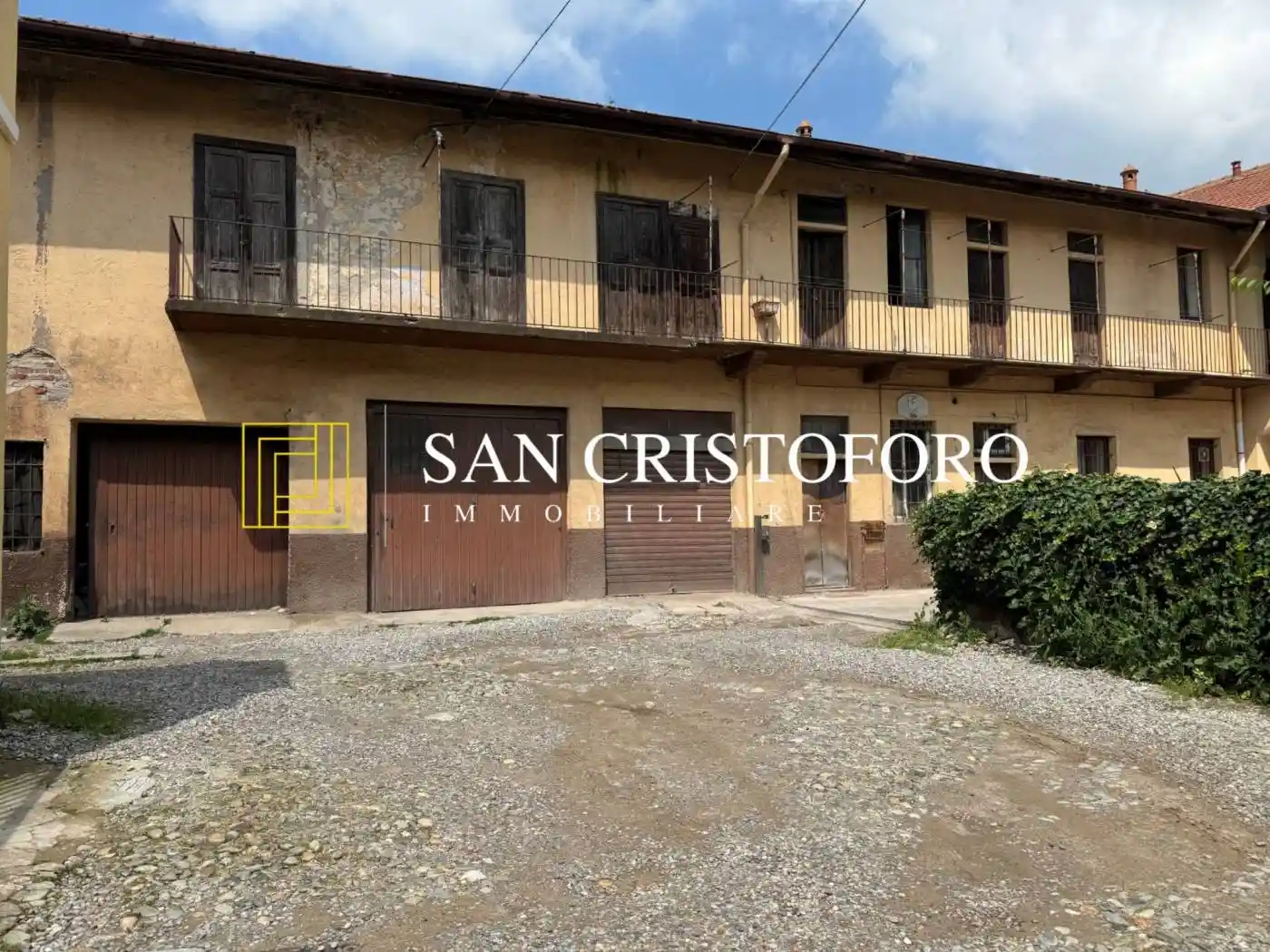 Rustico - Casale in vendita a Caronno Pertusella