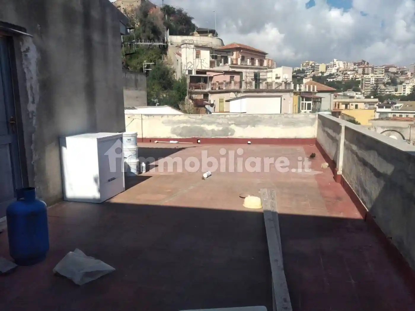 Palazzo - Edificio in vendita a Messina
