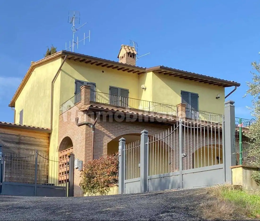 Appartamento in affitto a Corciano