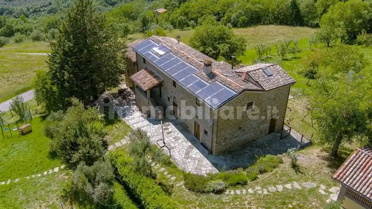 Rustico - Casale in vendita a Città di Castello