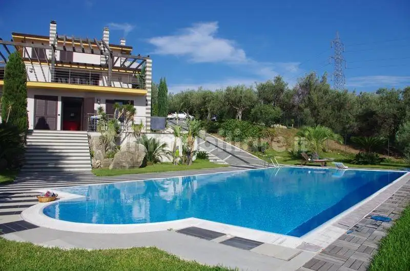 Villa unifamiliare via delle Ginestre, Barcellona Pozzo di Gotto - foto 2