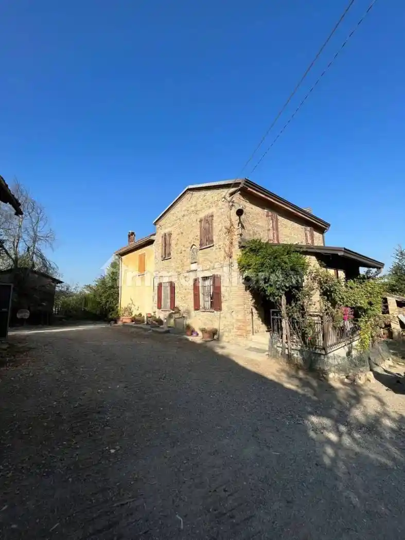 Rustico - Casale in vendita a Castell'Arquato