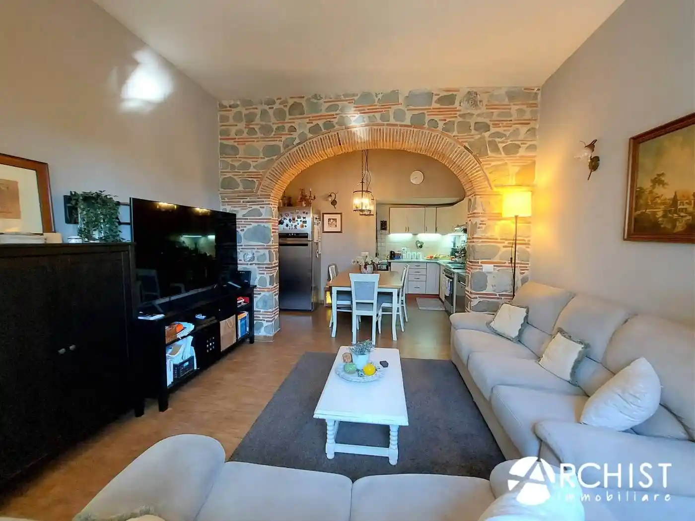 Casa indipendente in vendita a Pistoia