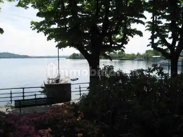 Appartamento in affitto a Arona