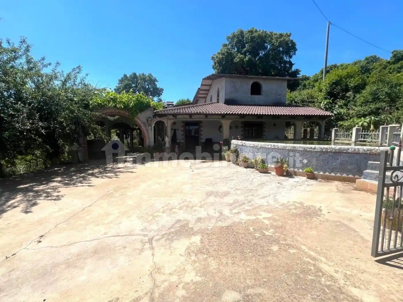 Casa indipendente in vendita a Borgia