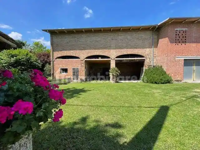 Rustico - Casale in vendita a Castelvetro di Modena