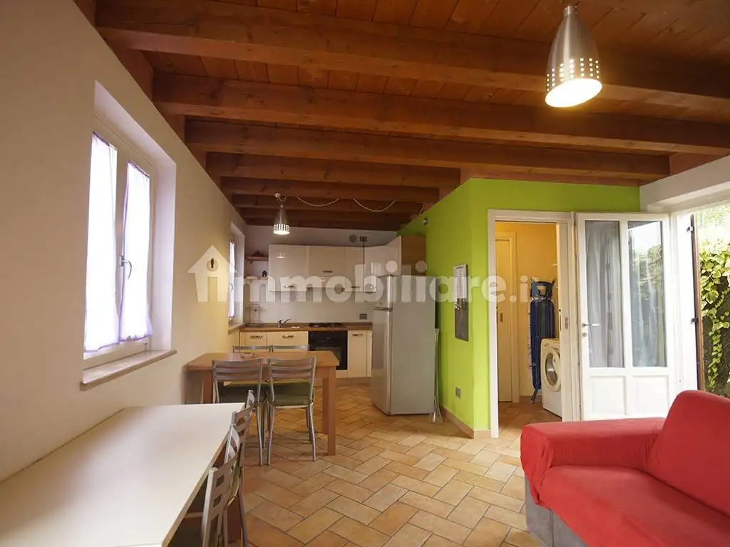 Bilocale via Dosso, Sandrà, Castelnuovo del Garda - foto 3