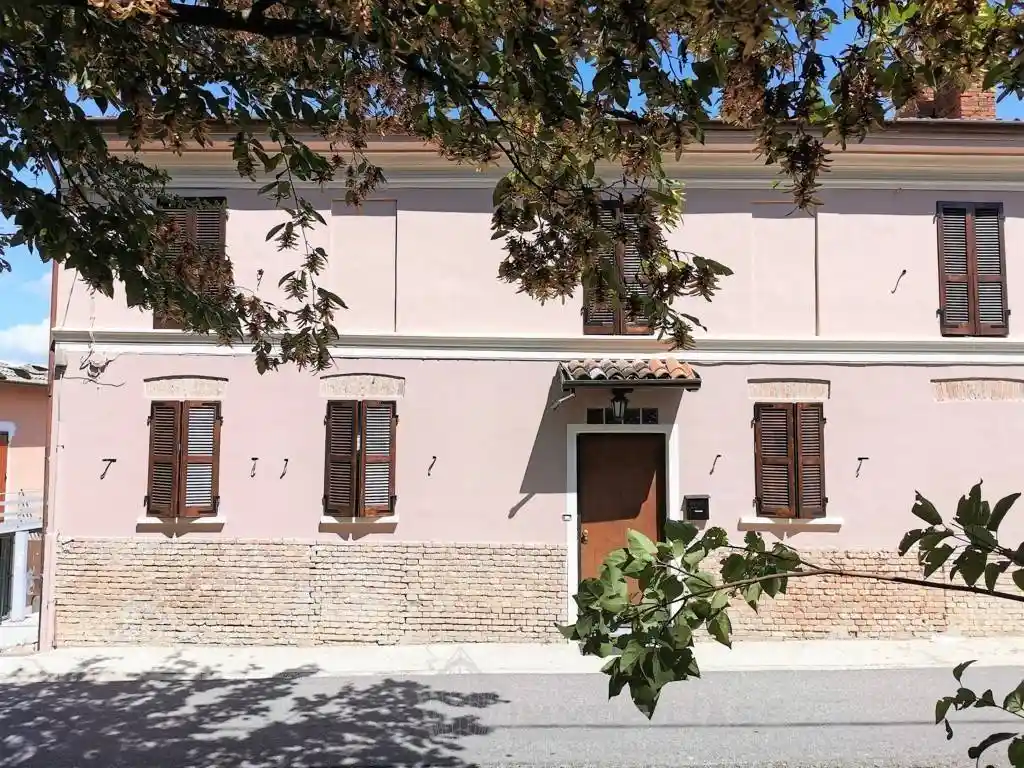 Casa indipendente in vendita a Corvino San Quirico