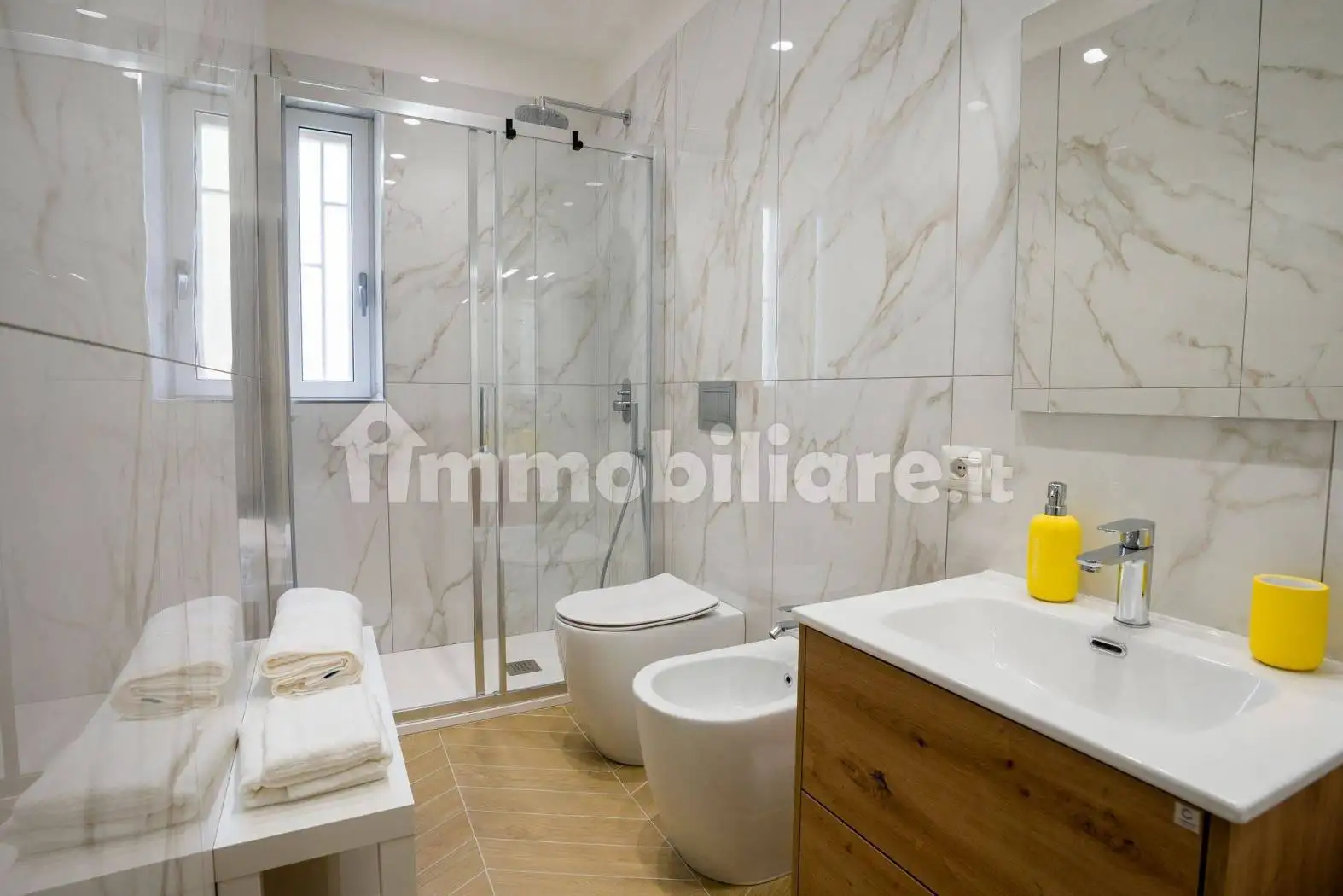 Appartamento in affitto a Napoli