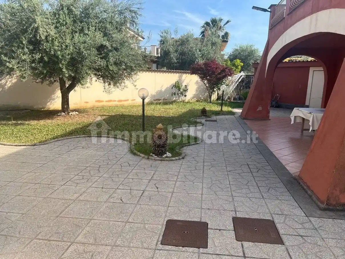 Villa in vendita a Roma