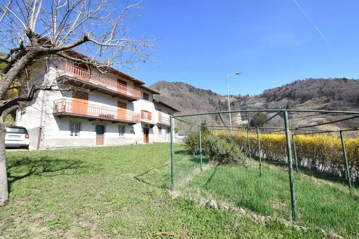 Villa a schiera via Ca' Cadene, Dossena - foto 4