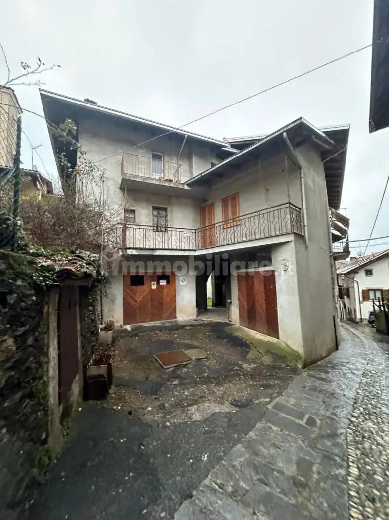 Villa in vendita a Guardabosone