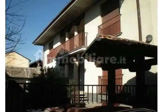 Villa in vendita a Sillavengo