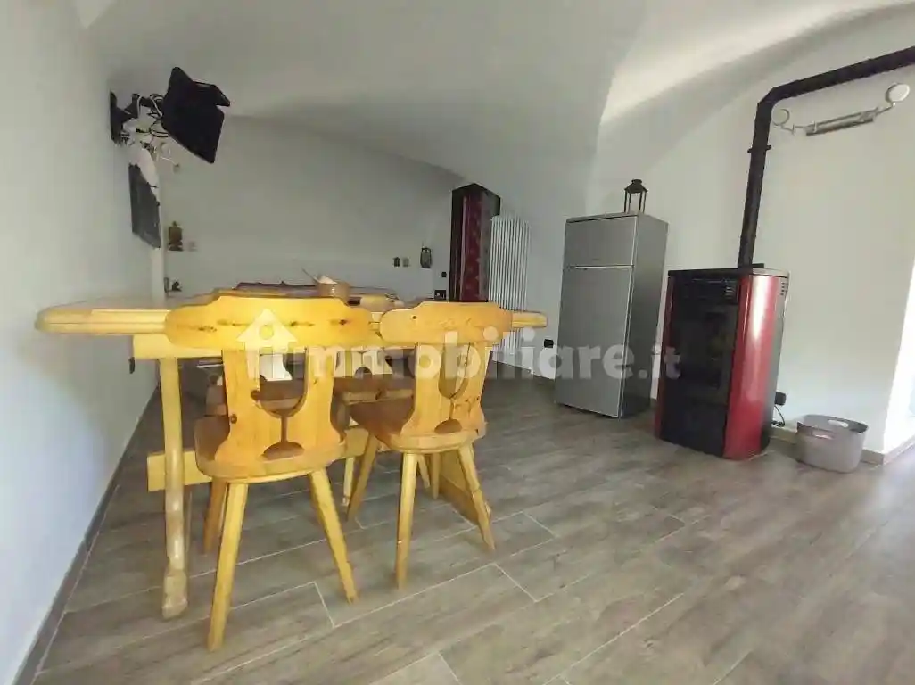 Bilocale via dei Mulini, Centro, Etroubles - foto 3