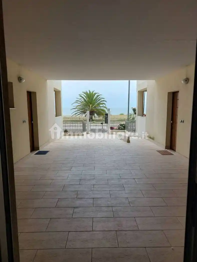 Quadrilocale Lungomare Rodi 32, Centro, Giulianova - foto 2