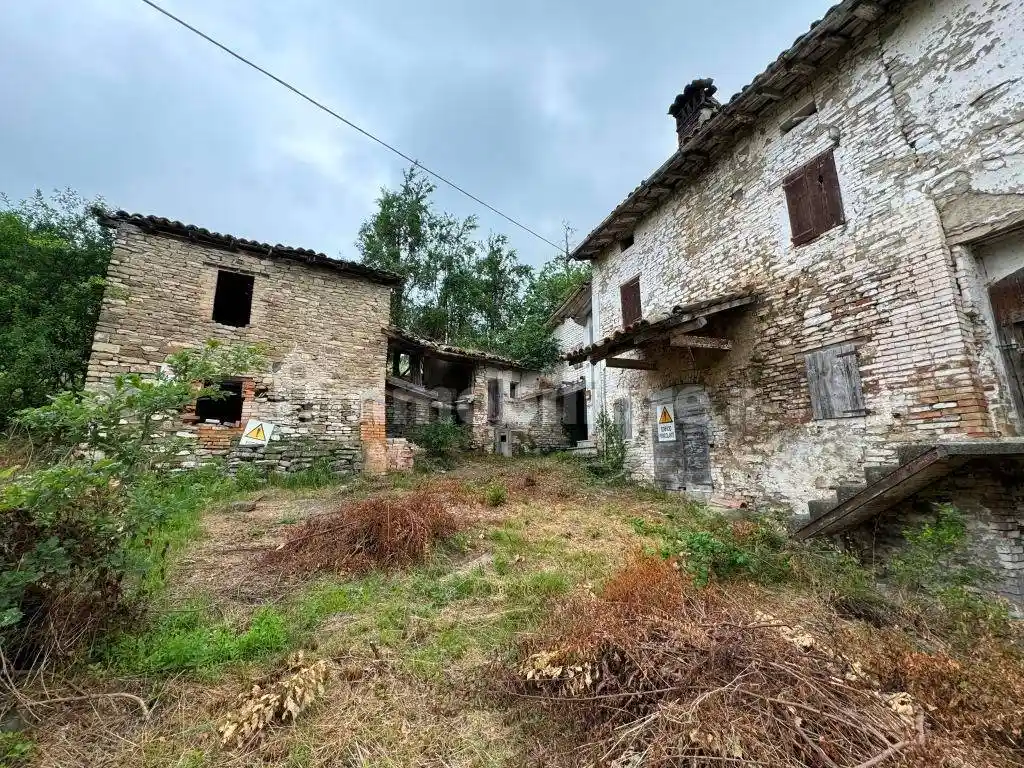 Rustico - Casale in vendita a Castelvetro di Modena