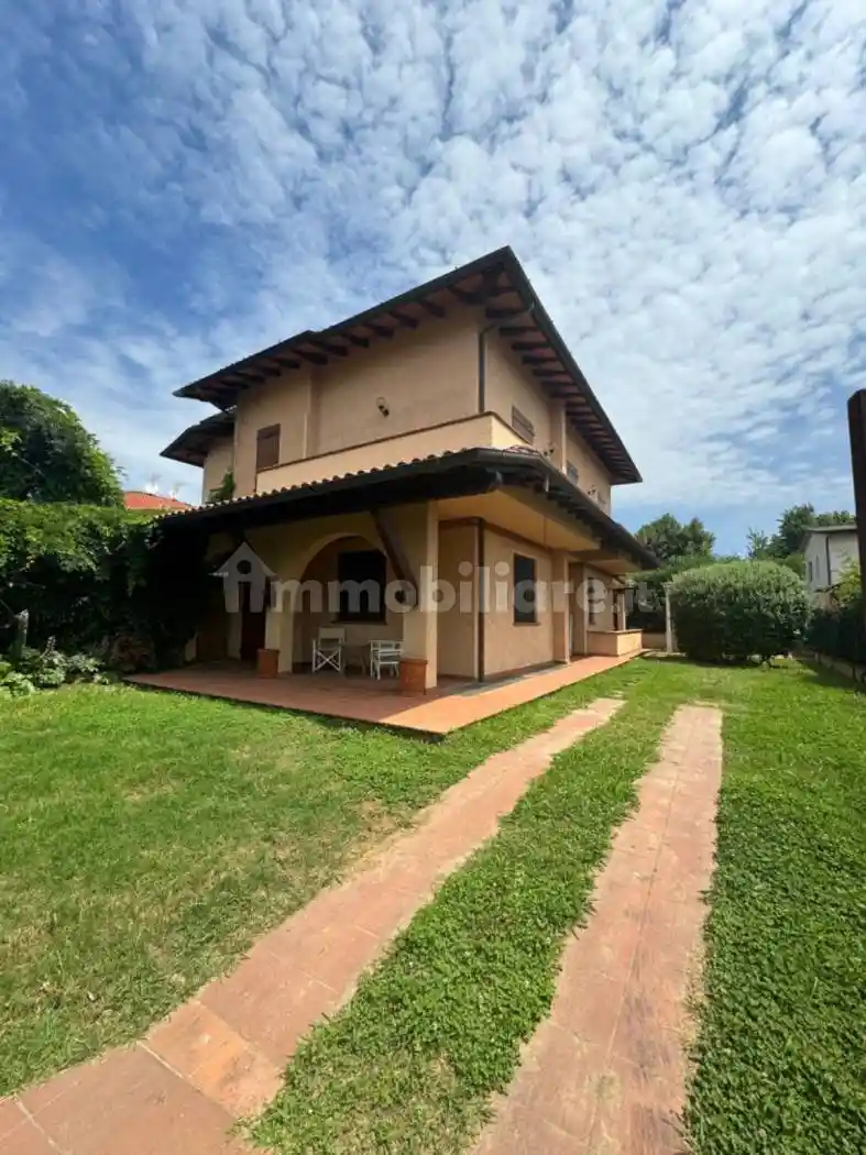 Villa in vendita a Forte dei Marmi