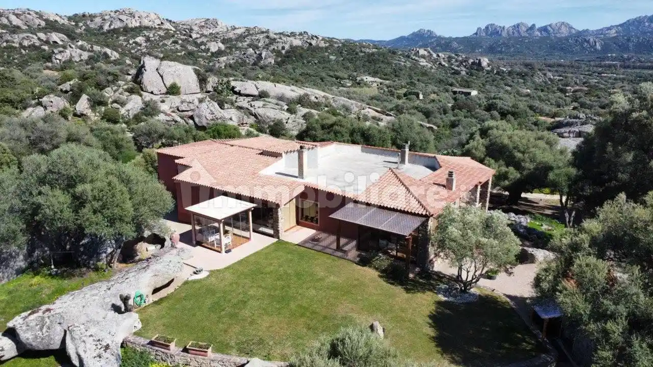 Villa in vendita a Arzachena