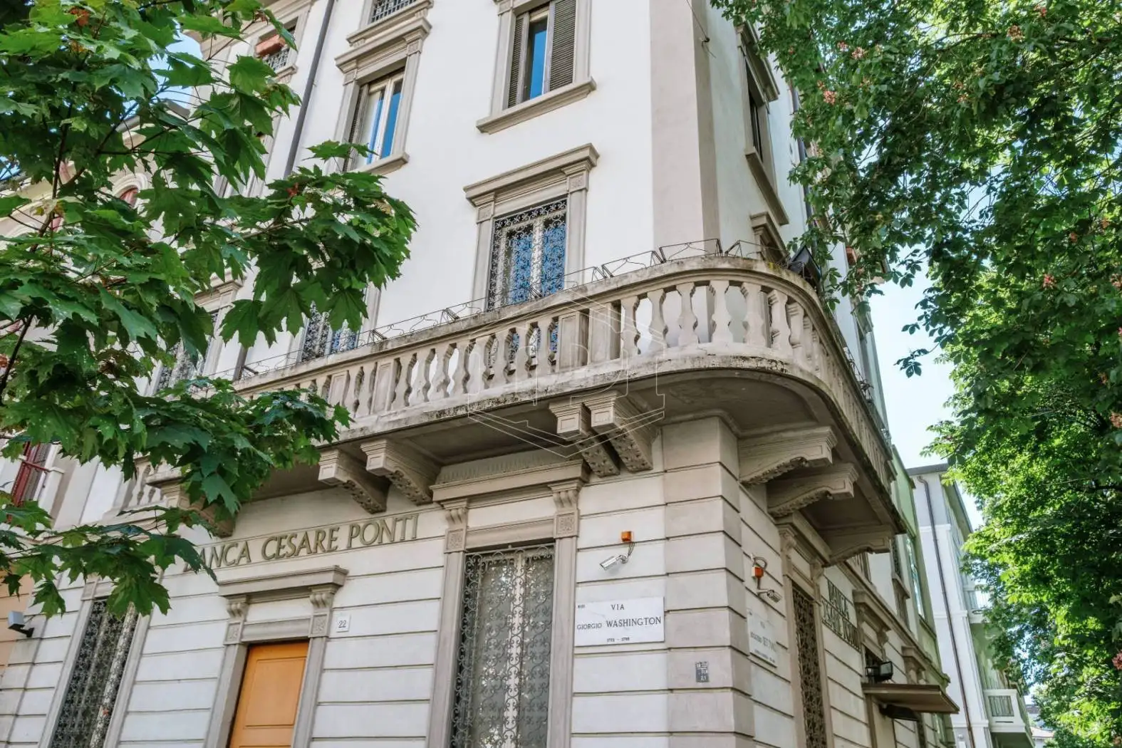 Building in vendita a Milan