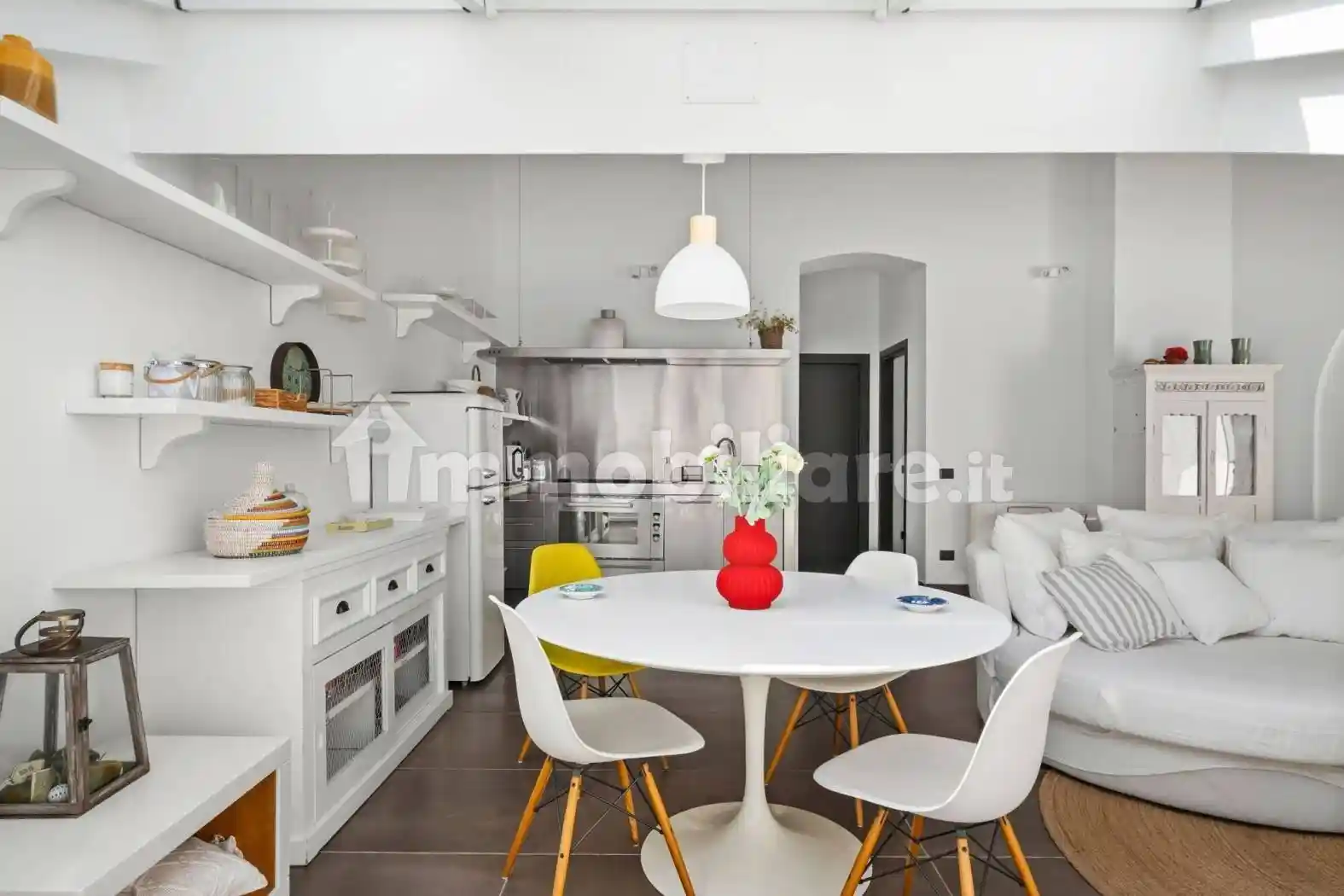 Appartamento in vendita a Napoli