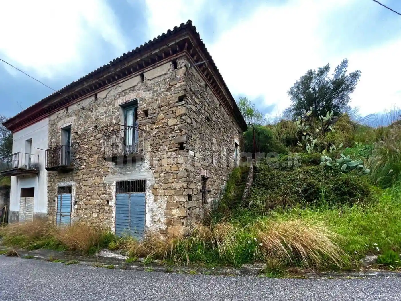 Rustico - Casale in vendita a Rutino