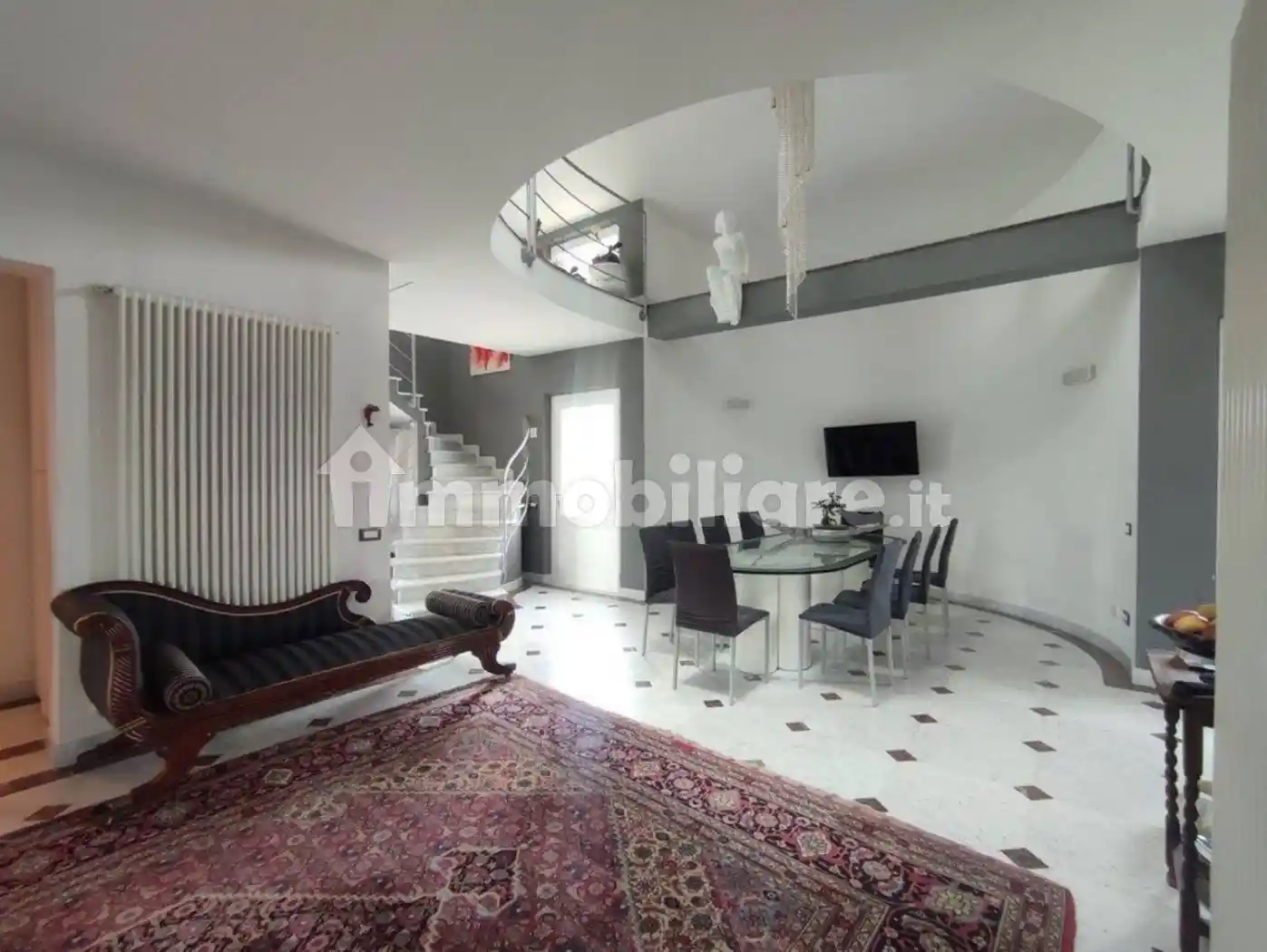 Villa in vendita a Carrara