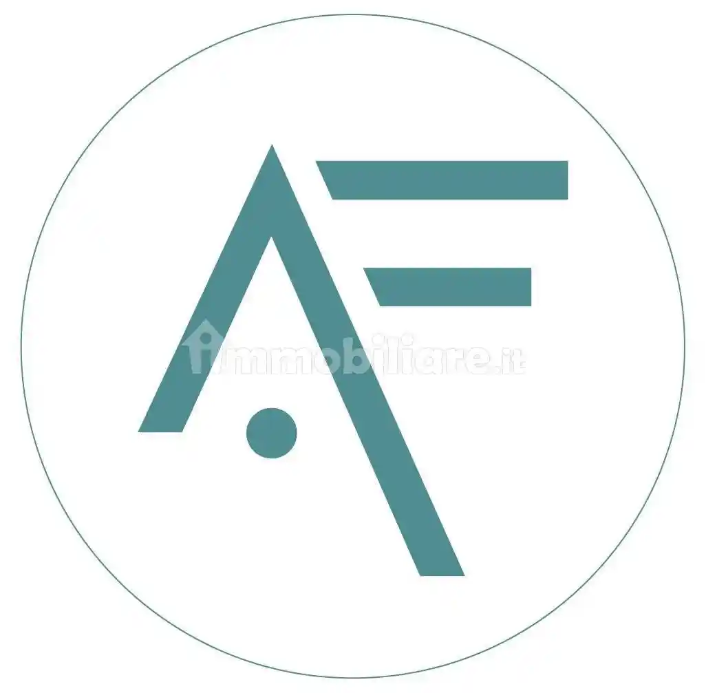 Palazzo - Edificio in vendita a Ravenna