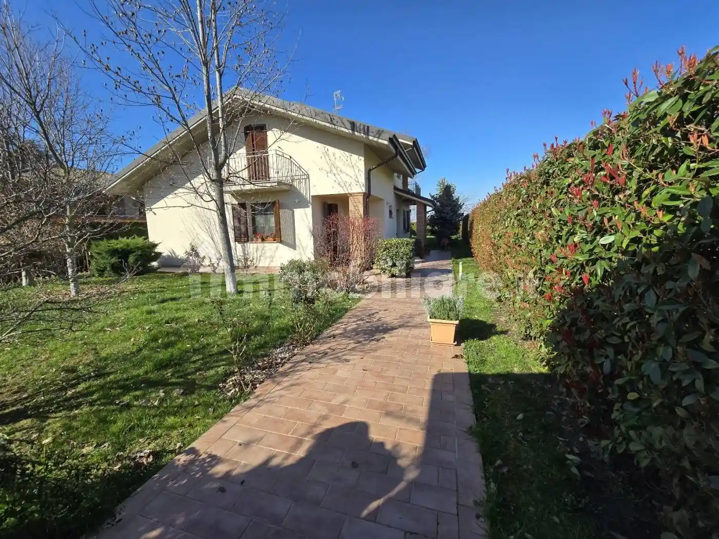 Villa in vendita a Voghera