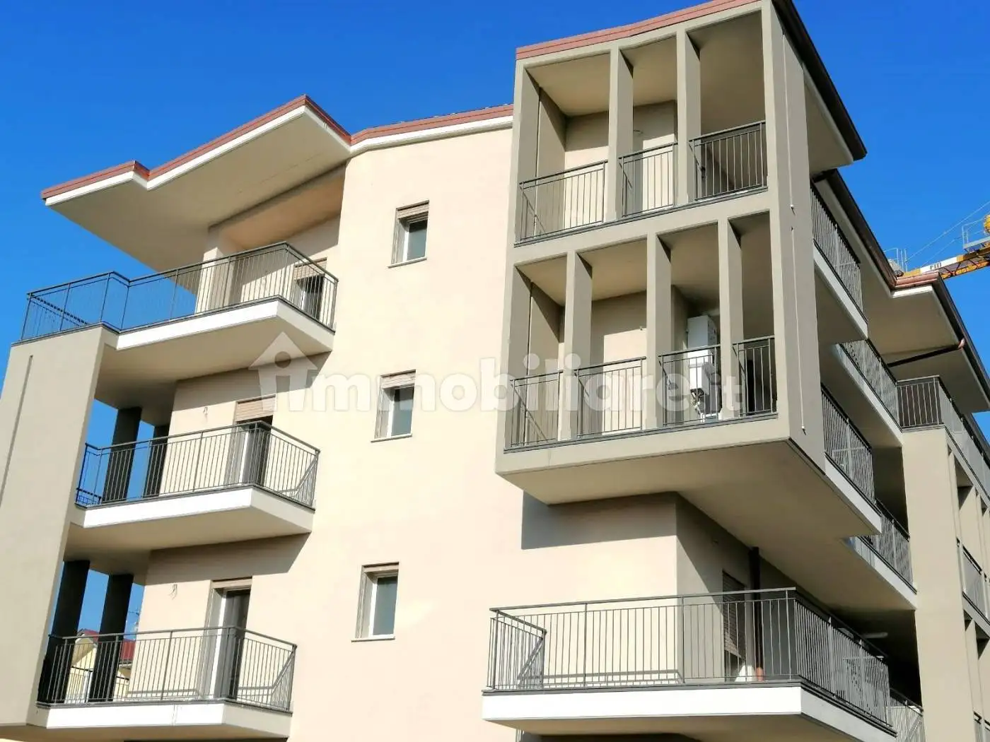 Palazzo - Edificio in affitto a Fossacesia