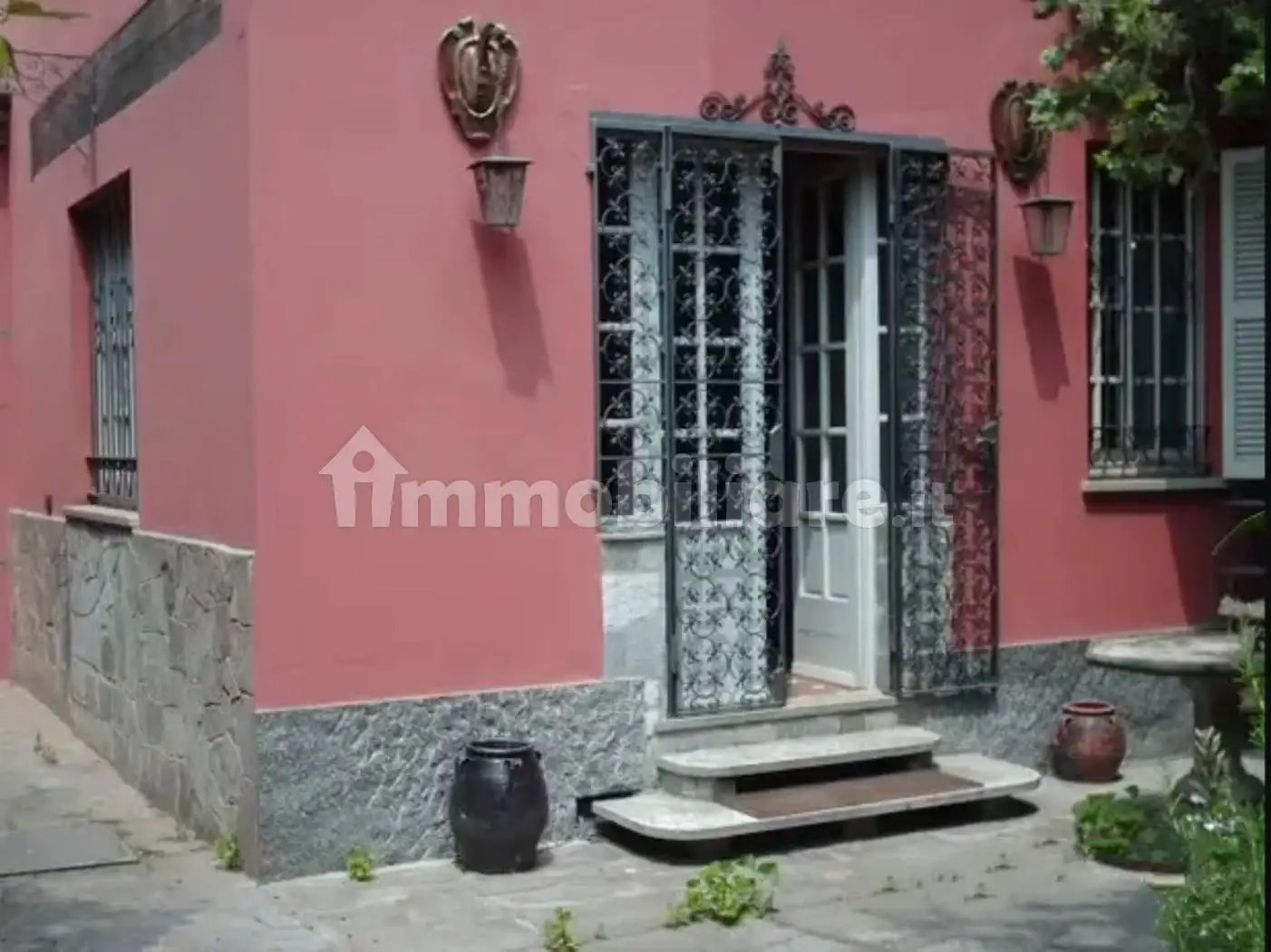 Villa in vendita a Confienza