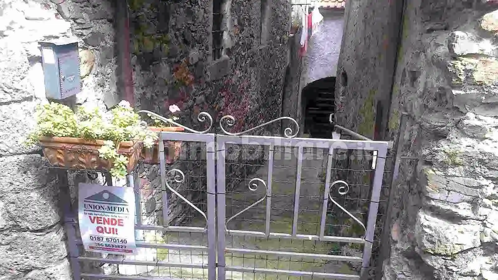 Villetta a schiera in vendita a Fosdinovo