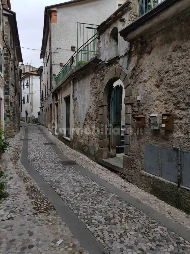 Appartamento in vendita a Fosdinovo