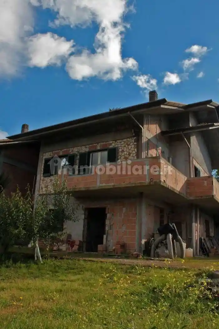 Villa in vendita a Priverno