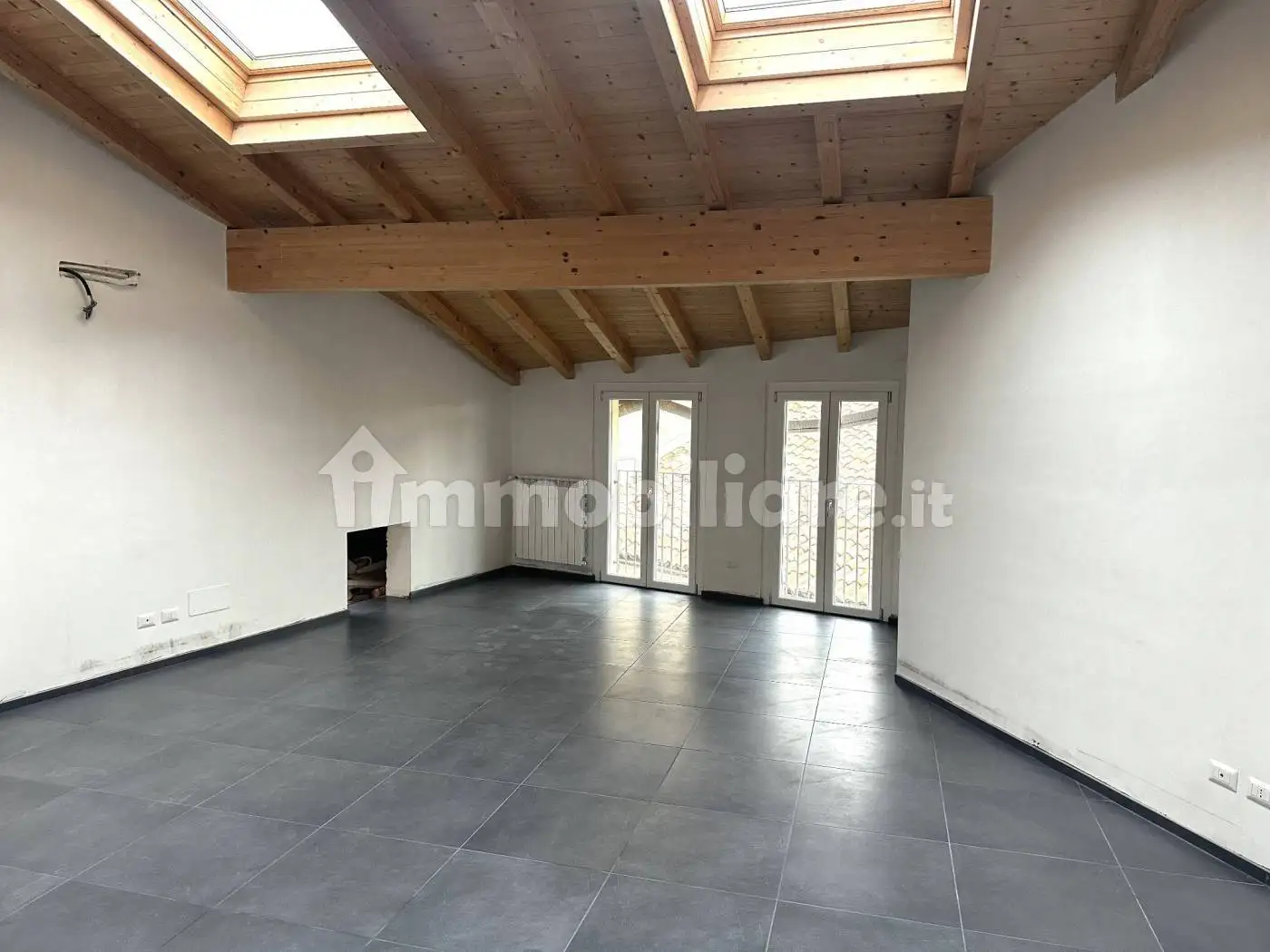 Bilocale nuovo, secondo piano, Albese con Cassano - foto 3