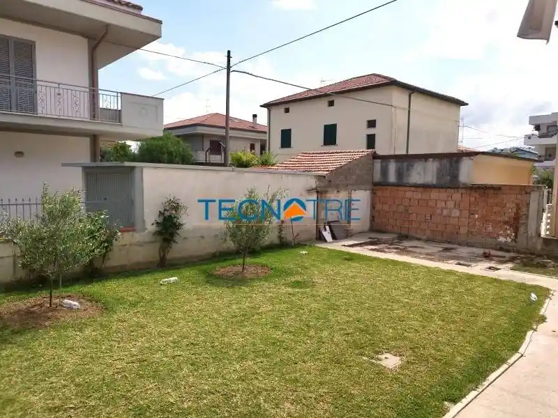 Quadrilocale via Capri 37, Villa Rosa, Martinsicuro - foto 3