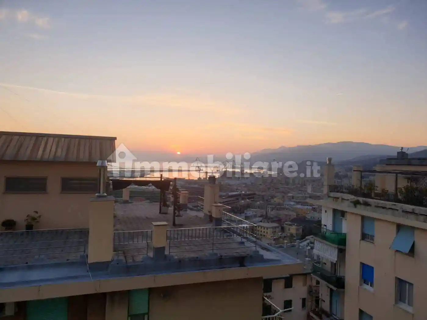 Appartamento in vendita a Genova