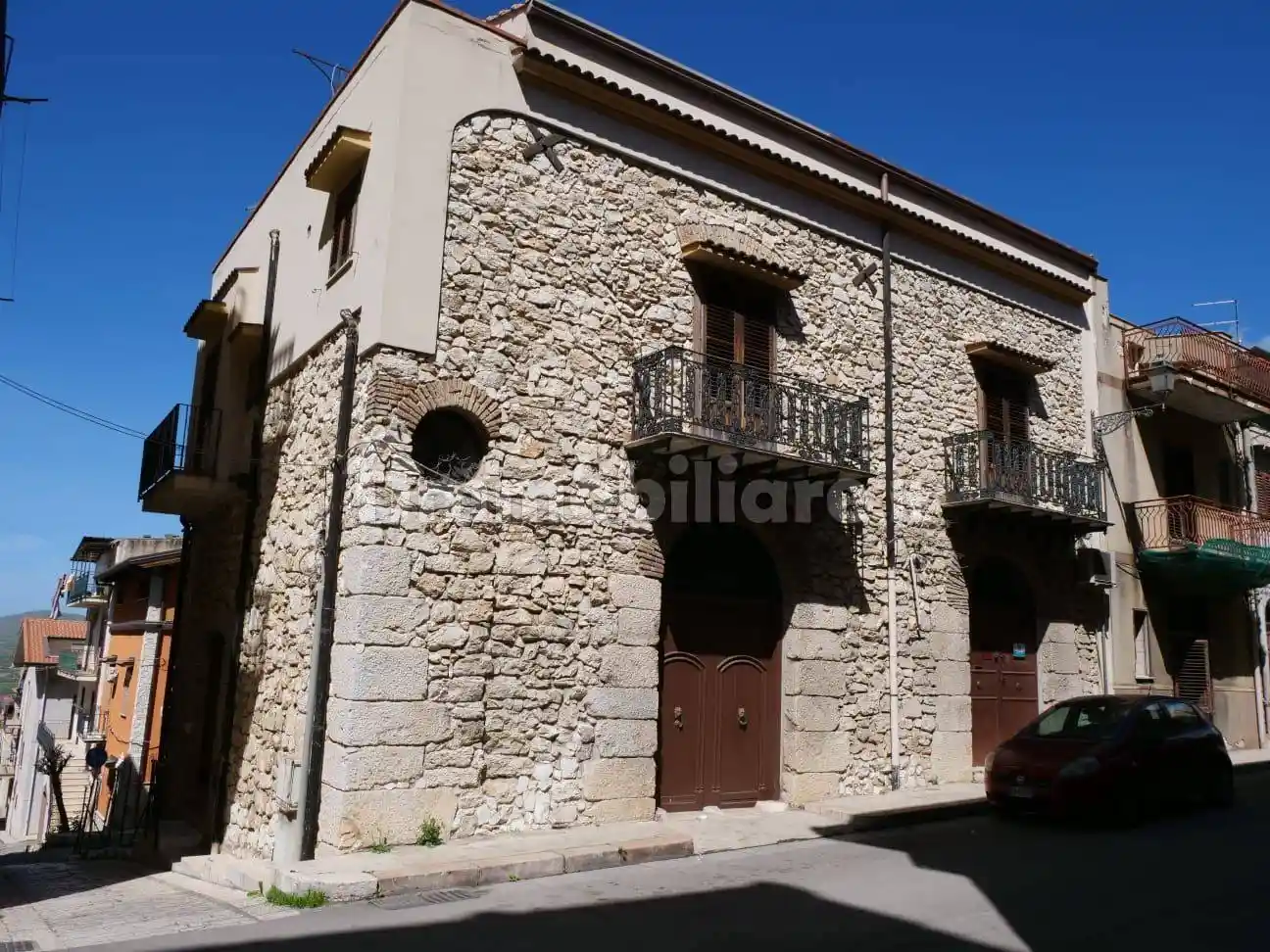 Palazzo - Edificio in vendita a San Giuseppe Jato