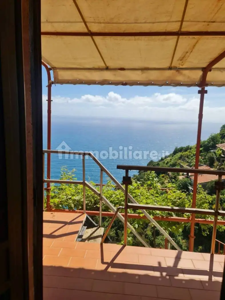 Rustico - Casale in vendita a La Spezia