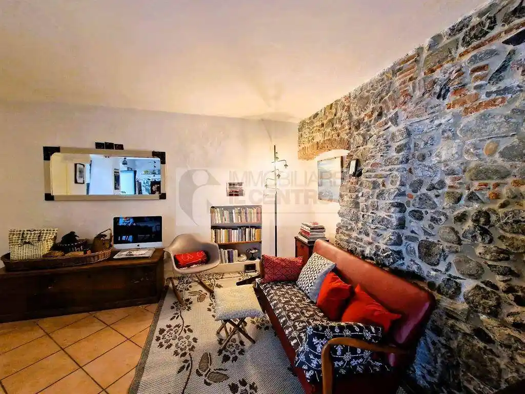 Casa indipendente in vendita a Sarzana