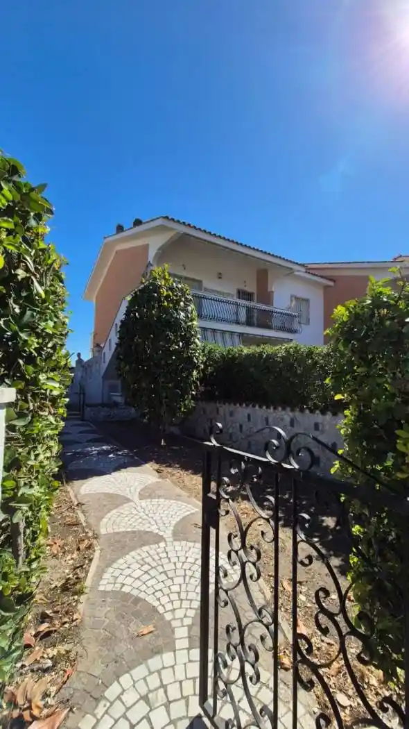 Villetta a schiera in vendita a Ardea