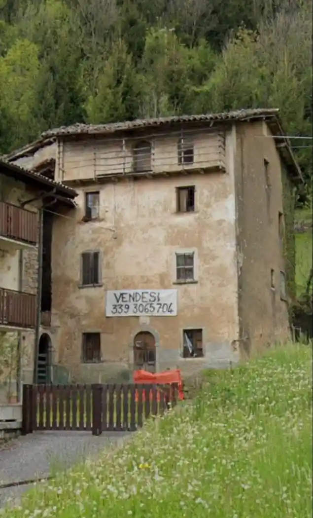 Palazzo - Edificio in vendita a Algua